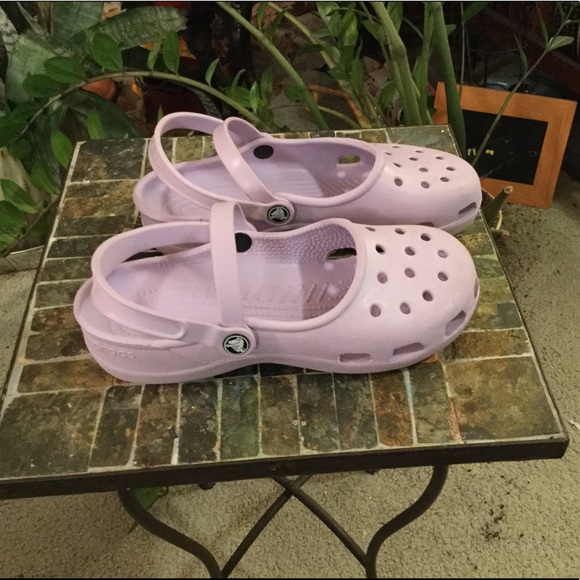 crocs double strap